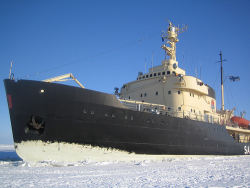 Łamacz lodów (icebreaker)